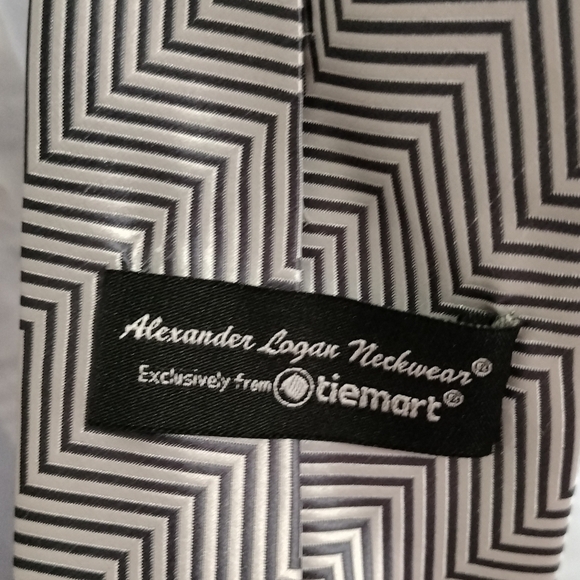 Alexander Logan Neckwear TIEMART Aquamarine Navy Striped Necktie Tie 60” X 3” - Picture 5 of 10